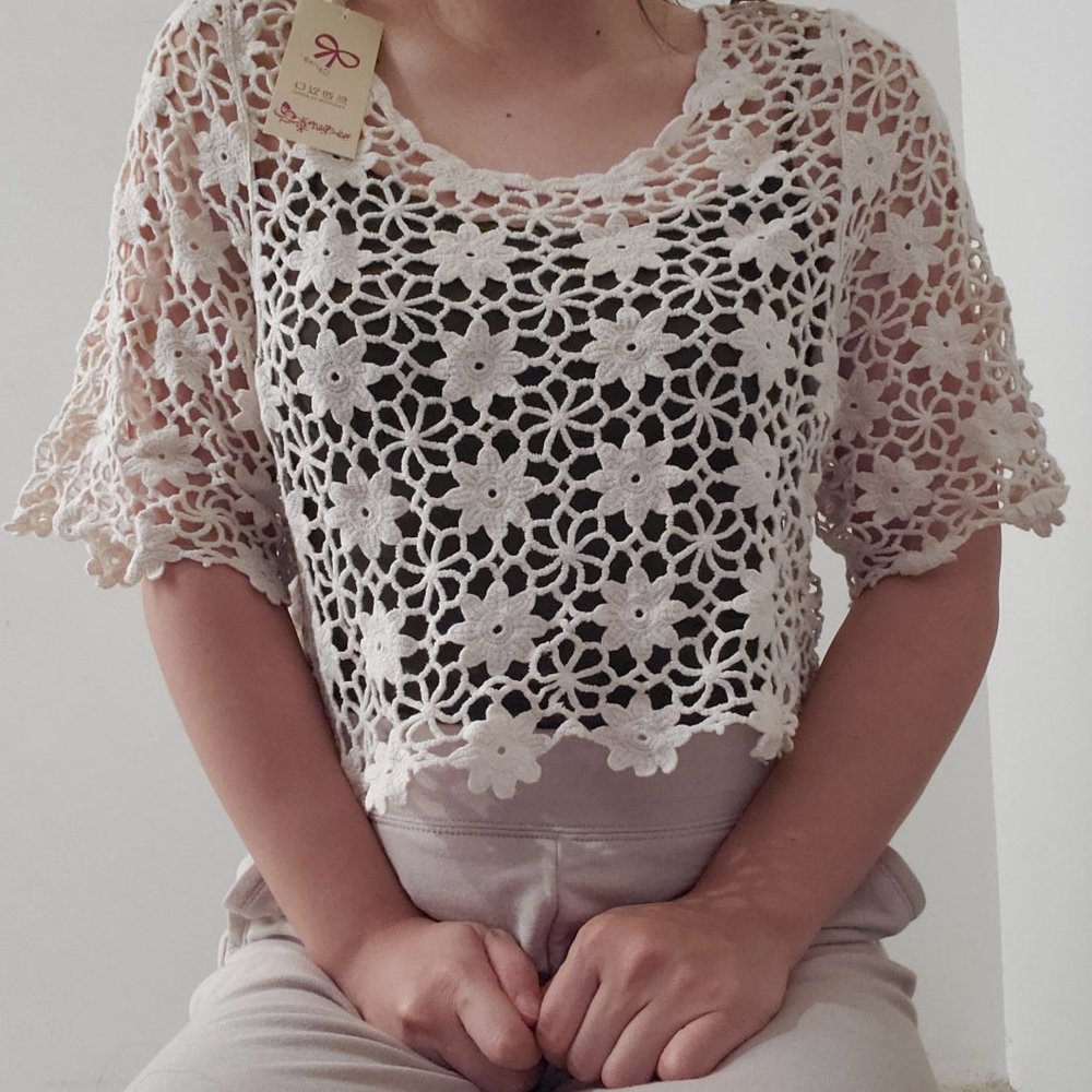 3/$15 | Cropped Crotchet Top